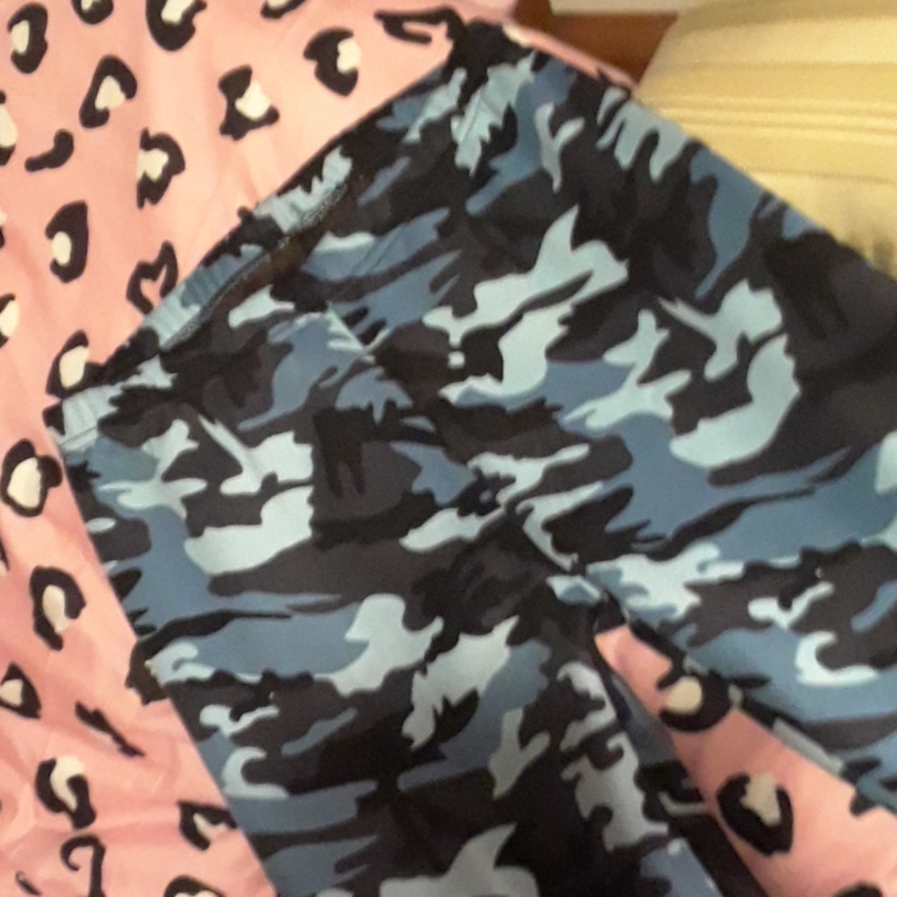 2/$30-  Fleece Leggings Just Cozy
